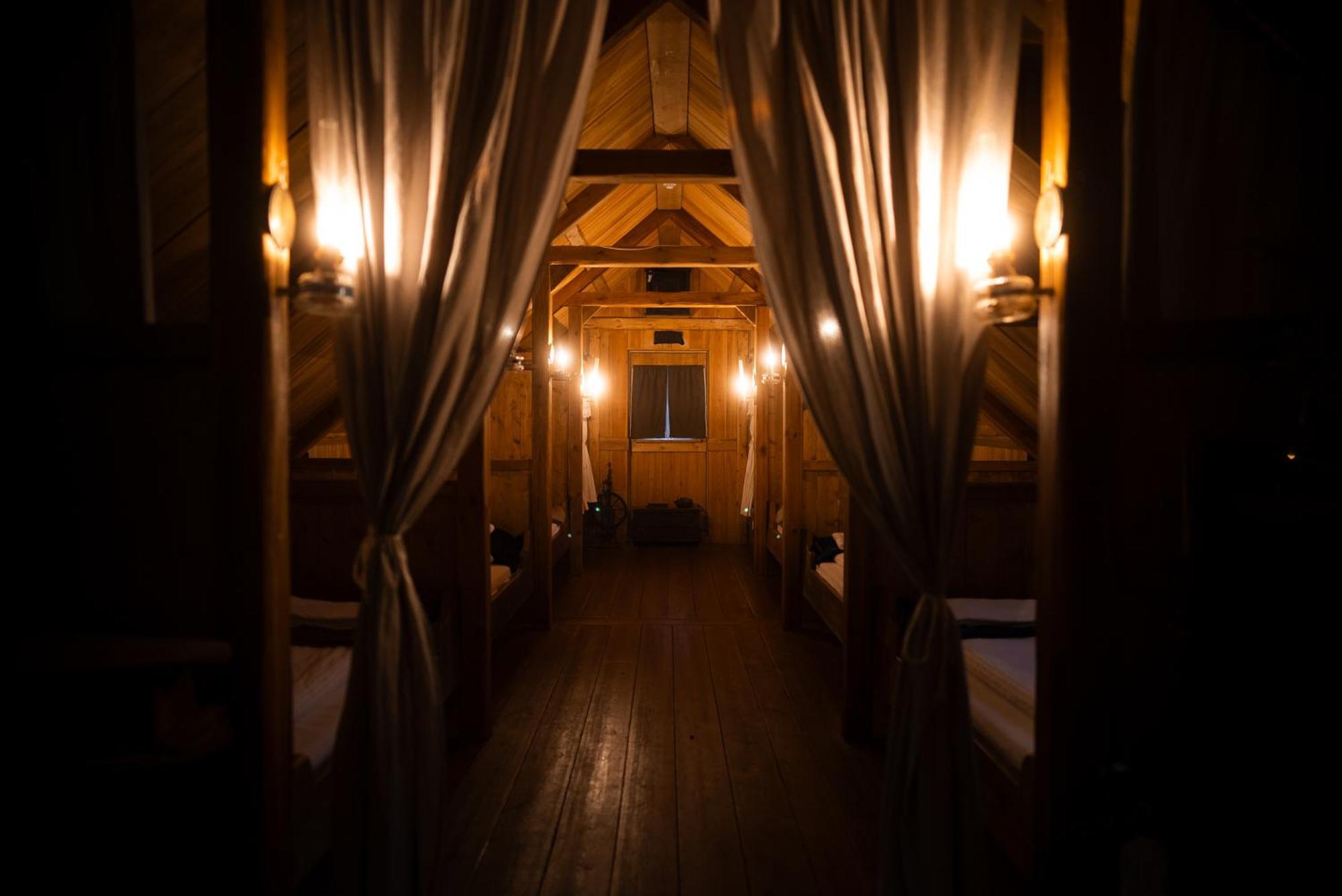 Wilderness Center / Obyggthasetur Islands Hotel Luaran gambar