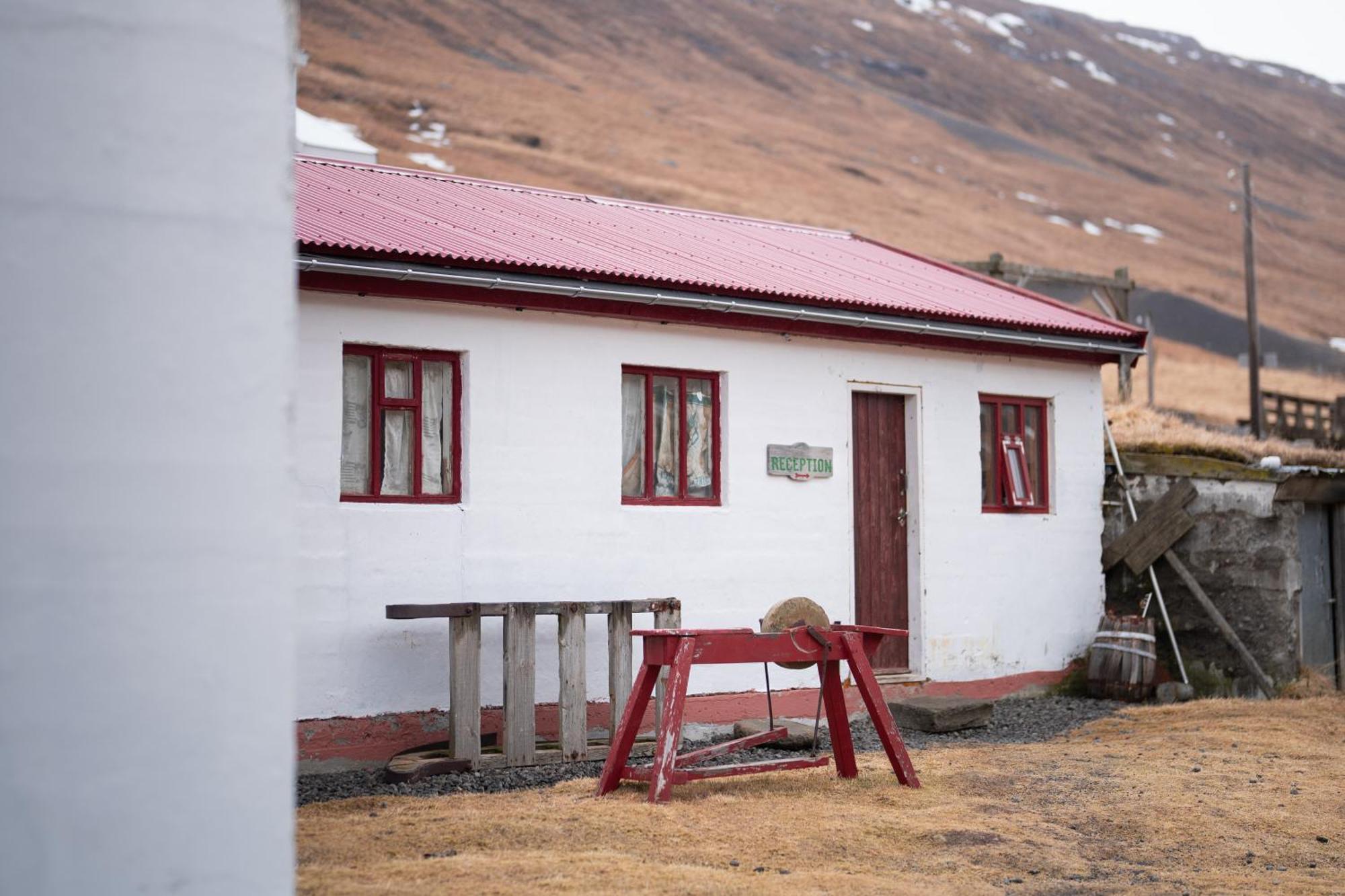 Wilderness Center / Obyggthasetur Islands Hotel Luaran gambar